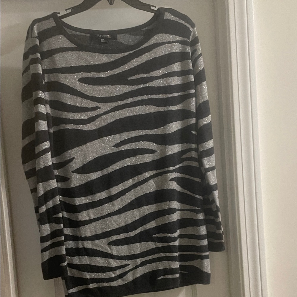 Forever 21 Zebra Striped Sweater in Black and Gray